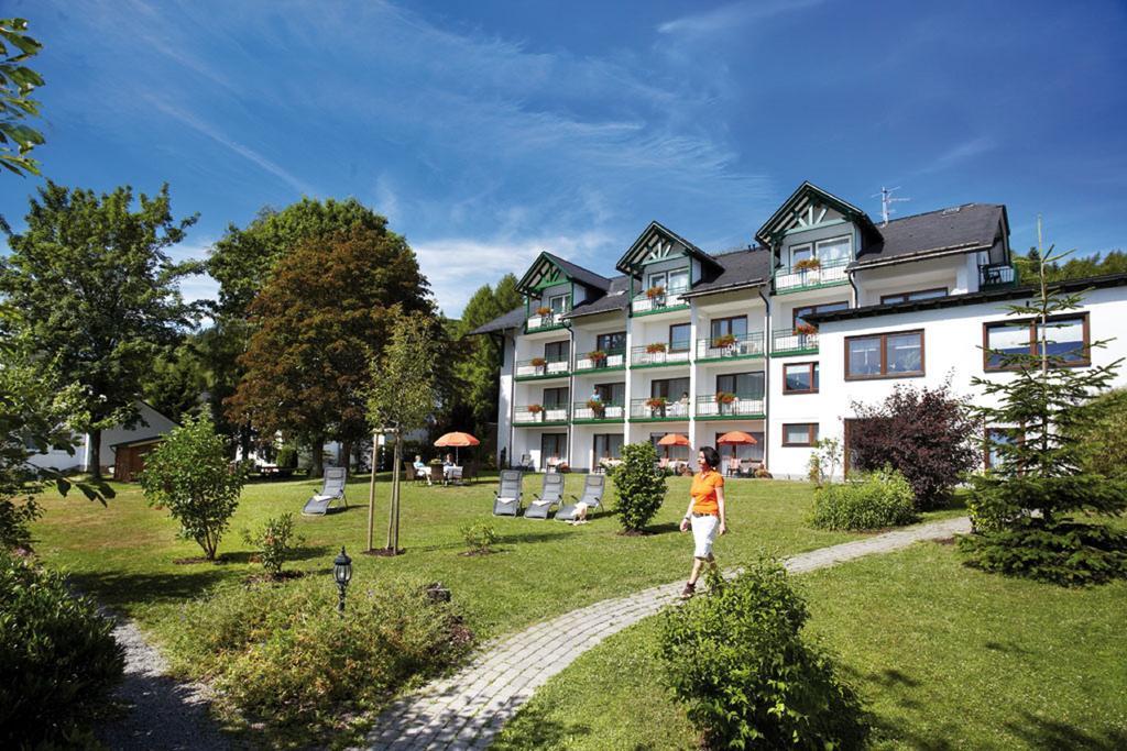 Hotel & Ferienappartements Edelweiss Willingen  Exterior foto